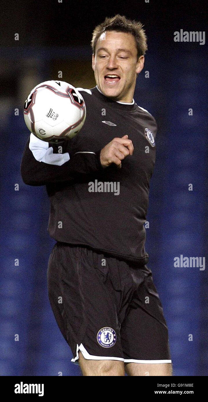 Champions league 2005 chelsea liverpool hi-res stock photography and ...