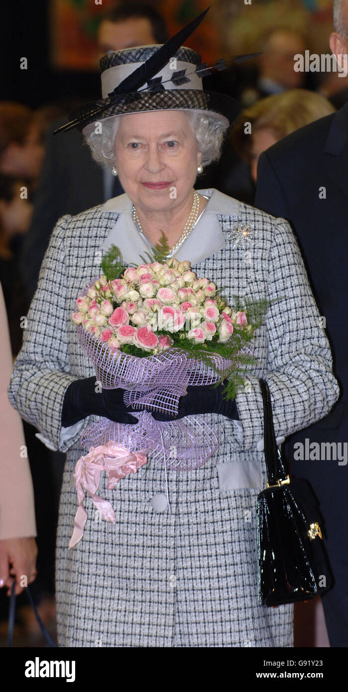 Royalty Queen Elizabeth II Visit to Malta Stock Photo Alamy