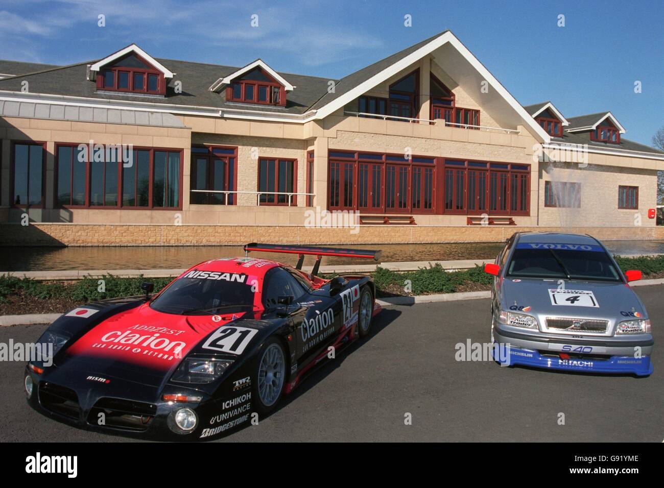 Formula One Motor Racing - Arrows Launch Stock Photo - Alamy
