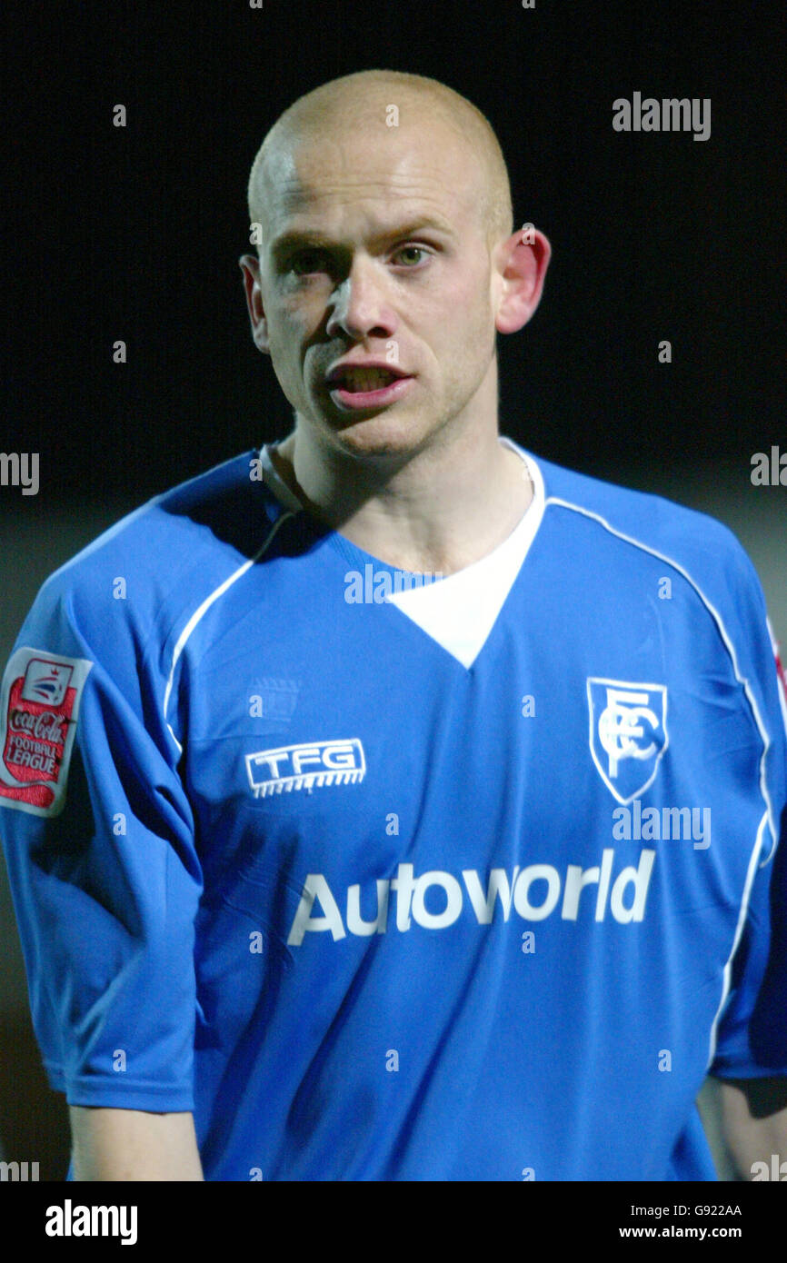 Soccer - FA Cup - First Round - Replay - Chesterfield v Leyton Orient - Recreation Ground. Derek Niven, Chesterfield Stock Photo