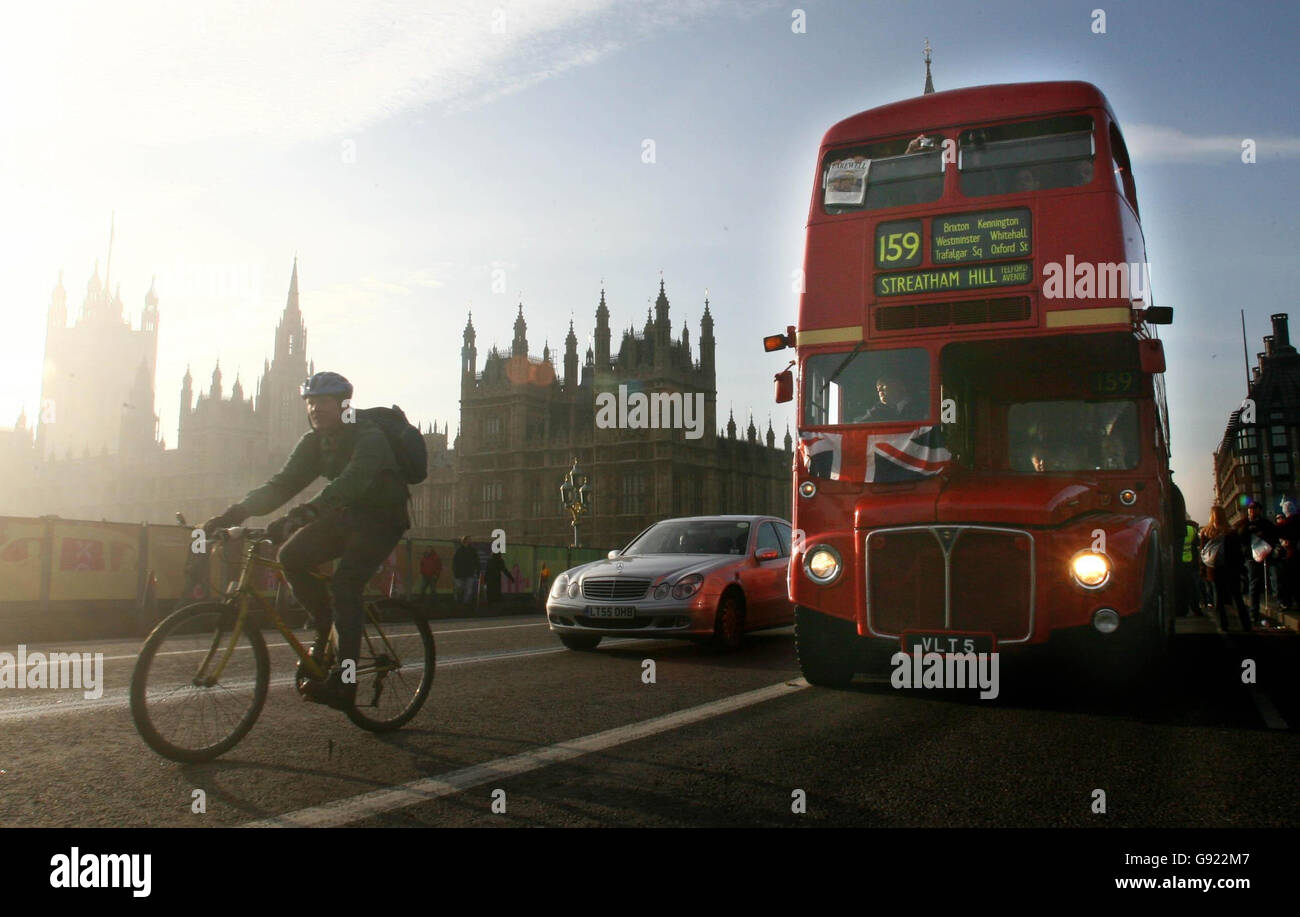 159 London Bus Marble Arch High Resolution Stock Photography and Images ...