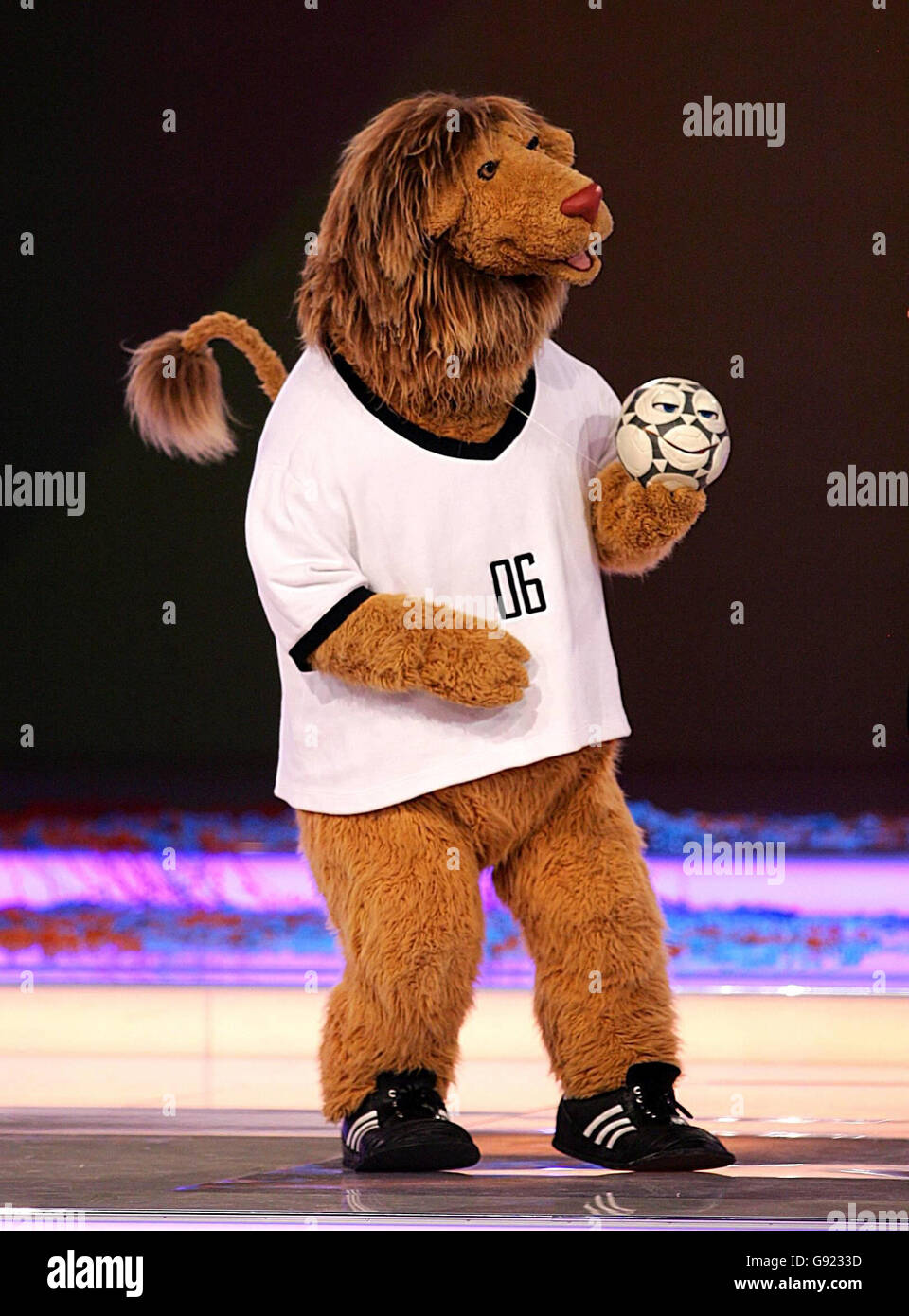 The official mascot of the 2006 FIFA World Cup, Goleo VI the Lion with his sidekick Pille the ball during the ceremony ahead of the draw for the FIFA World Cup 2006, in Leipzig, Germany, Friday December 9, 2005. See PA story SOCCER World Cup. PRESS ASSOCIATION Photo. Photo credit should read: PA Stock Photo