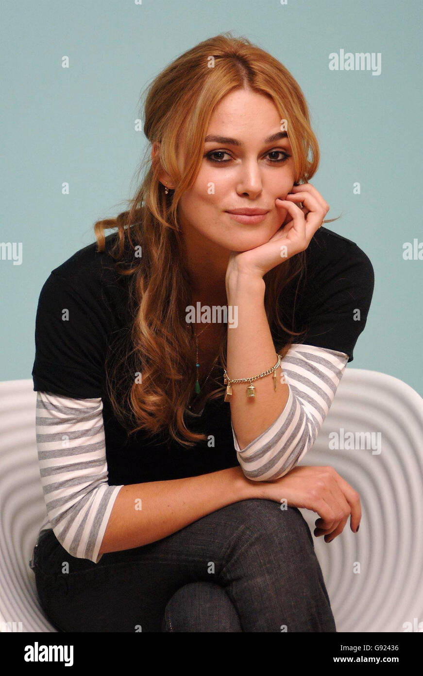 Keira Knightley at the SOHO Hotel, central London, after the news that she has been nominated for a Golden Globe for her role in the film Pride and Prejudice, Tuesday 13 December 2005. See PA Story SHOWBIZ Globes. PRESS ASSOCIATION Photo. Photo credit should read: Ian West/PA Stock Photo