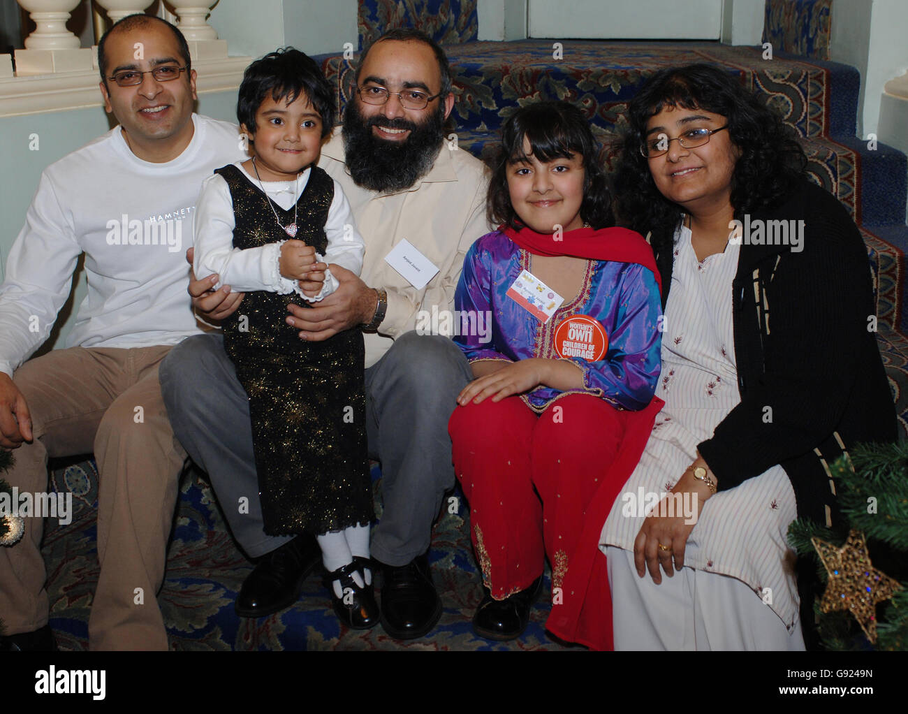 Womans own children courage award winner hi-res stock photography and ...