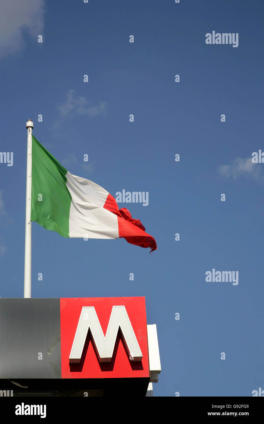 Sign for the Rome Metro system at the central Termini station, Italy Stock Photo