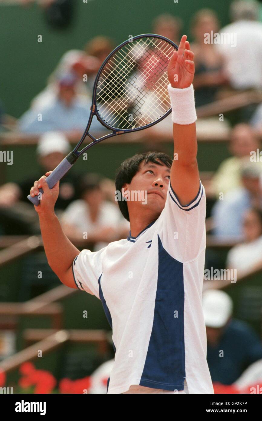 Tennis - French Open - Roland Garros, Paris - Men's Singles - Third Round - Michael  Chang v Francisco Clavet Stock Photo - Alamy
