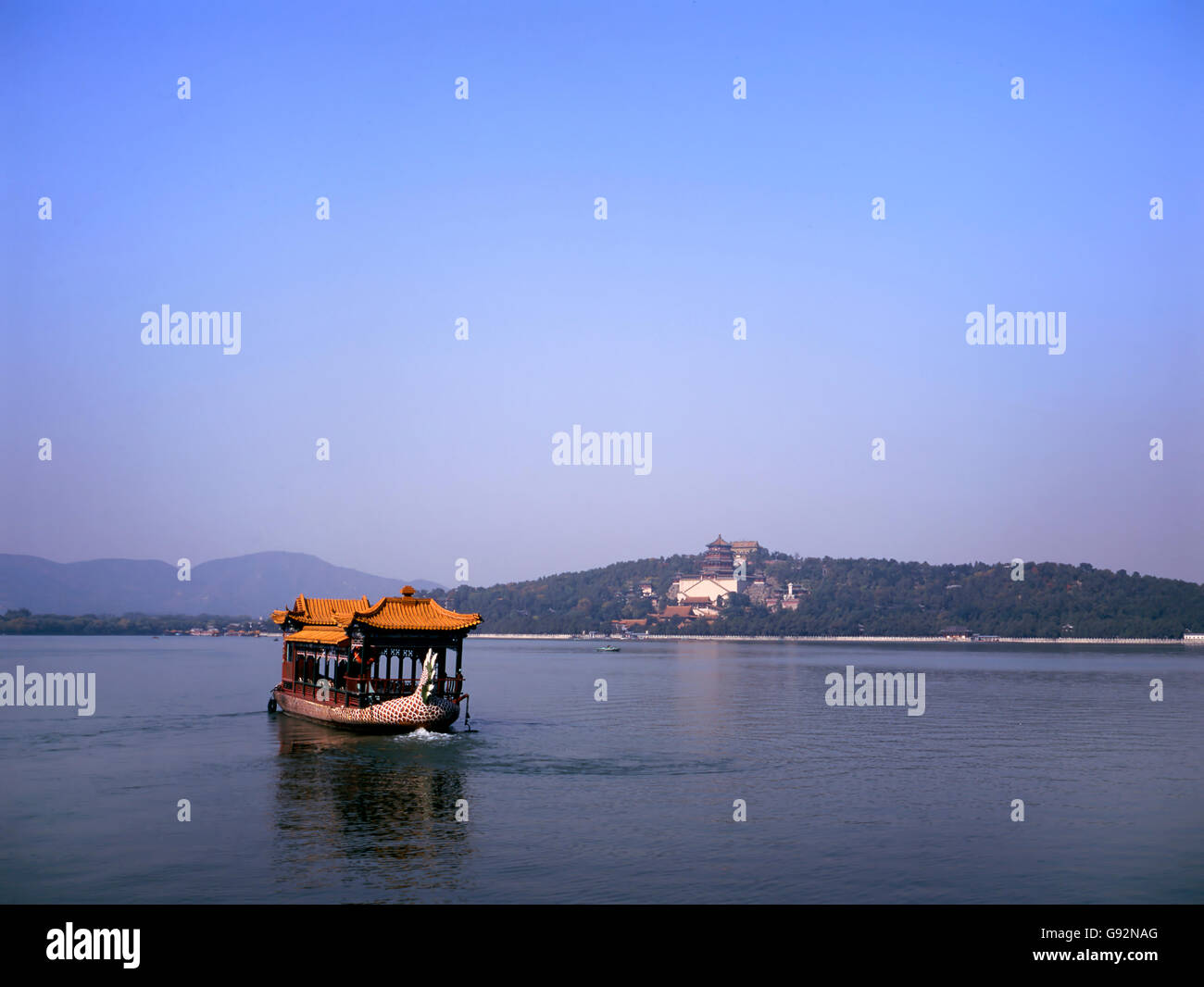Chinese Dragon Boat at the Kuming lake near the Summer Palace in Beijing, China Stock Photo