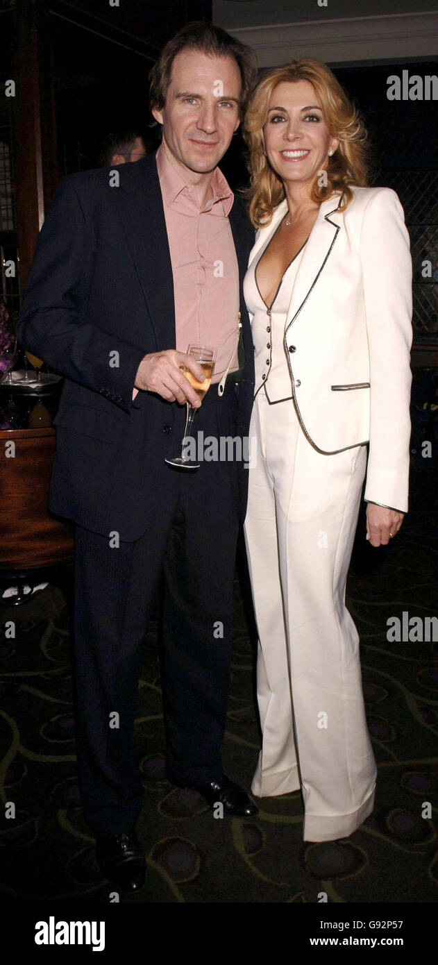 Ralph Fiennes (left) and Natasha Richardson attend the Evening Standard British Film Awards 2005 Dinner, at The Ivy Restaurant, Monday 30 January 2006. The Constant Gardener was awarded Best Film, with Ralph Fiennes winning Best Actor. Natasha Richardson won Best Actress for her performance in Asylum. PRESS ASSOCIATION Photo. Photo credit should read: Yui Mok/PA Stock Photo