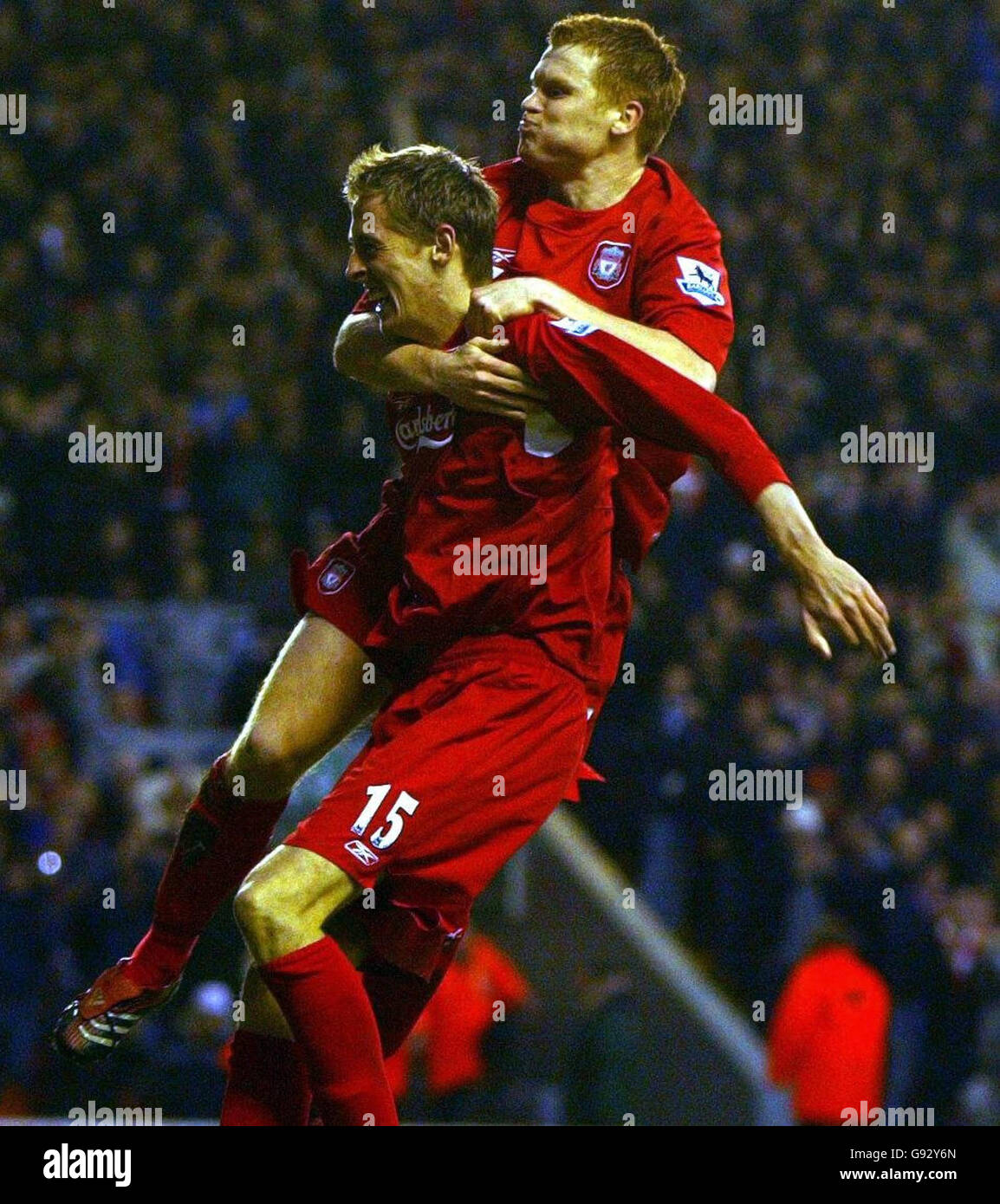 John arne riise liverpool 2005 hi-res stock photography and images - Alamy