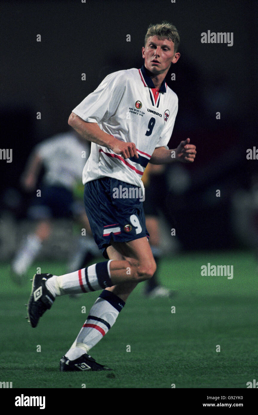 Tore andre flo in action for norway hi-res stock photography and