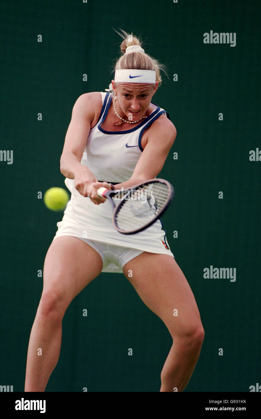 Tennis wimbledon championship singles first round mary pierce elena