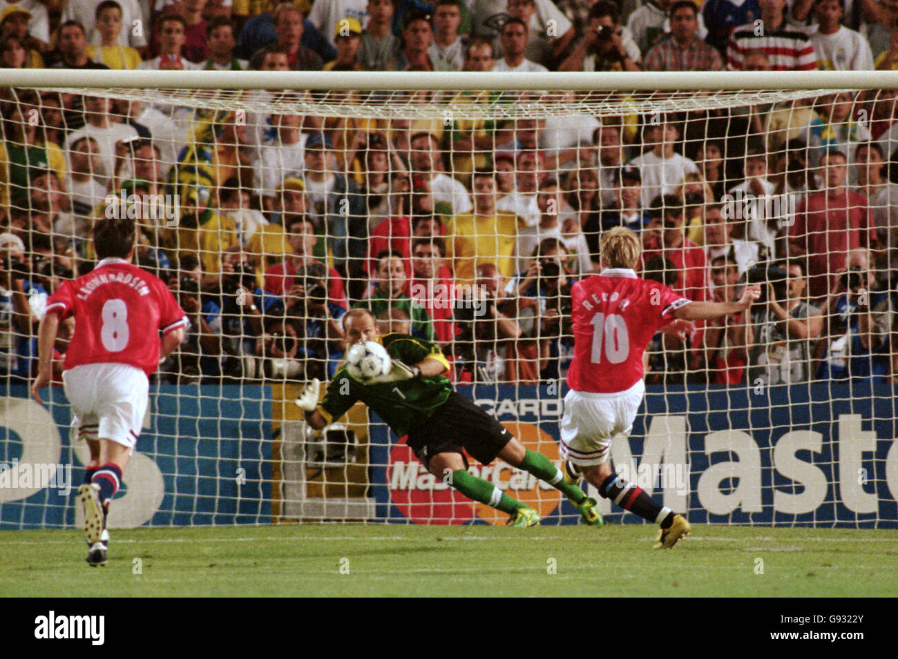 Soccer - World Cup France 98 - Group A - Brazil v Norway ...