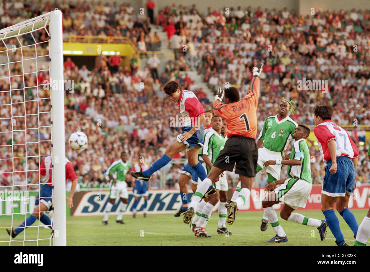 Nigeria paraguay france 98 hi-res stock photography and images - Alamy