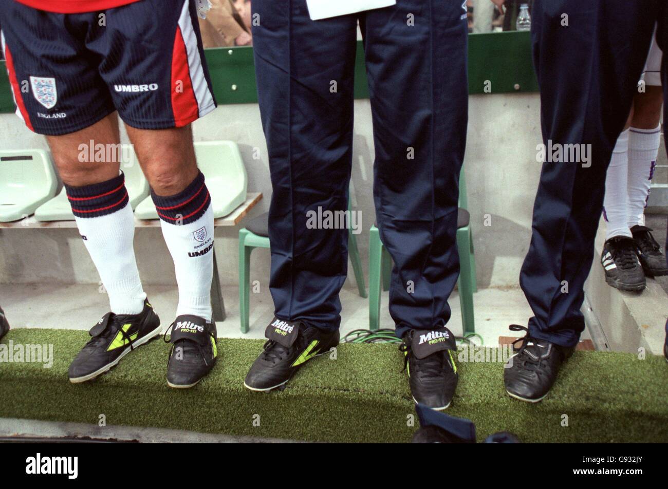 Fanion De Foot 10x9 Cm – Tunisie Vs Roumanie – Groupe G – Coupe Du Monde 1998