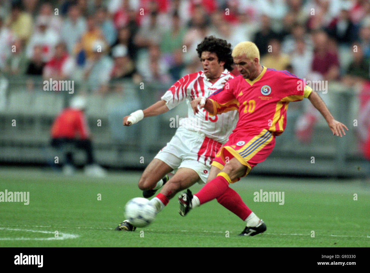 73 fotos e imágenes de Romania Vs Tunisia In 1998 - Getty Images