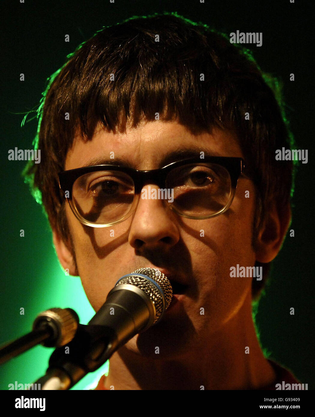 Graham Coxon performs live at the Carling New Kings concert, at the Carling Academy, Islington, north London, Thursday 12 January 2006. PRESS ASSOCIATION Photo. Photo credit should read: Yui Mok/PA Stock Photo