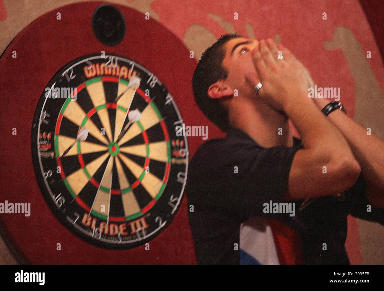 Darts Lakeside BDO World Professional Championship 2006 Raymond van