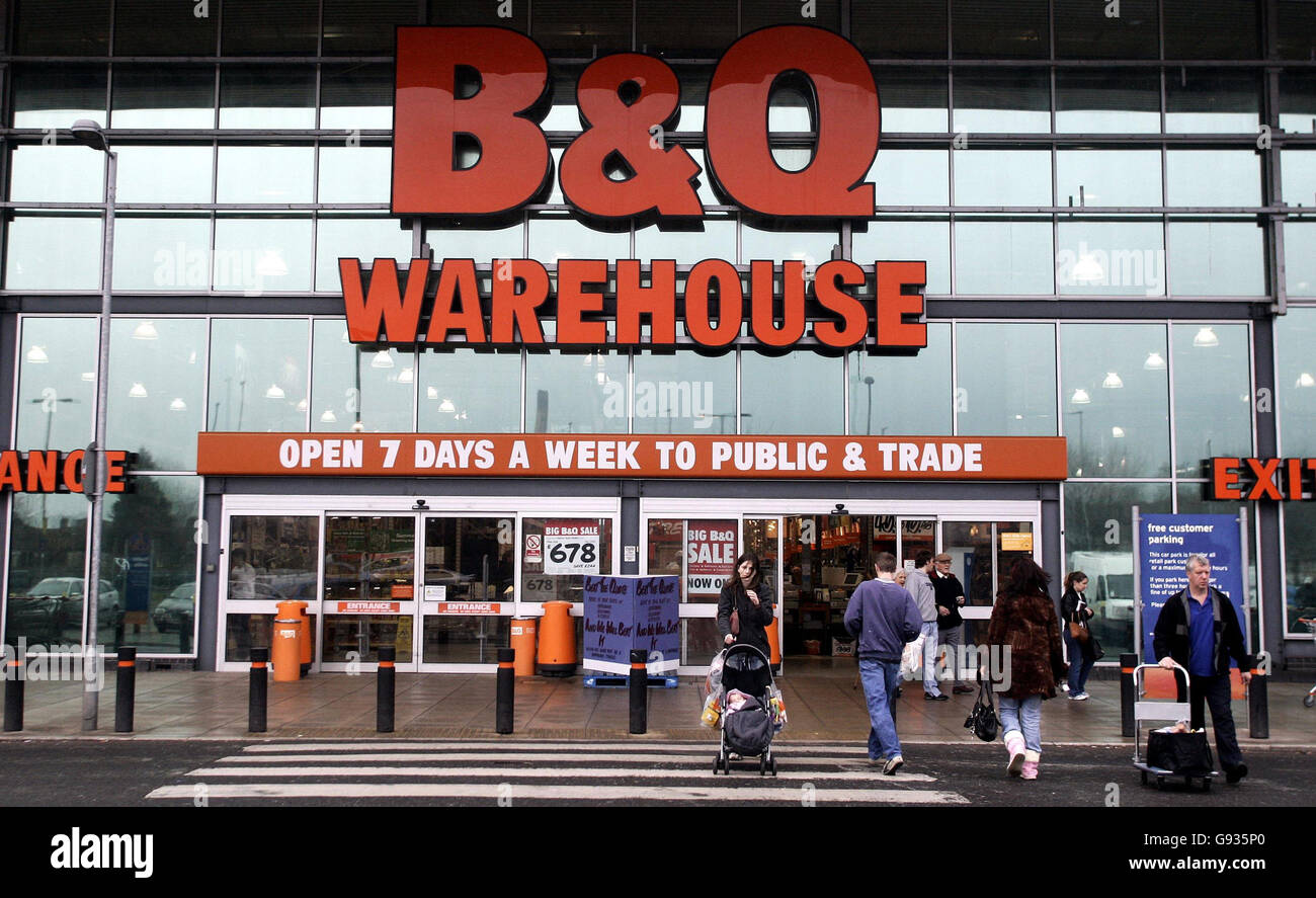 General view of the warehouse at the greenwich retail park hires stock