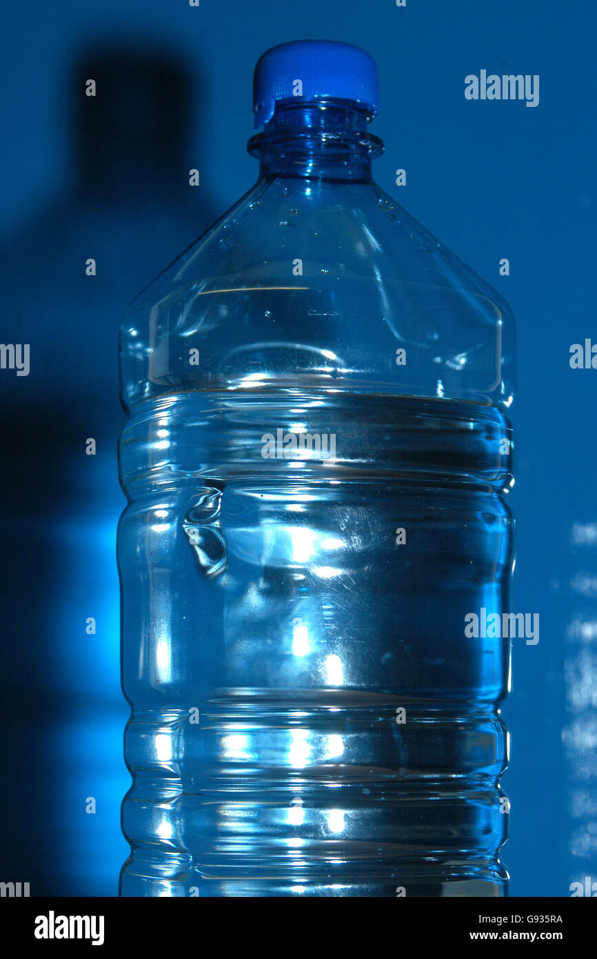 2 litre water hi res stock photography and images Alamy
