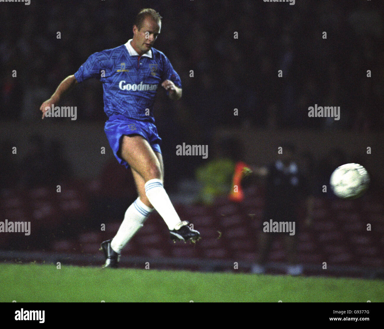 Manchester United v Portsmouth - Rumbelows League Cup - 3rd Round - Old Trafford. Colin Clarke, Portsmouth. Stock Photo