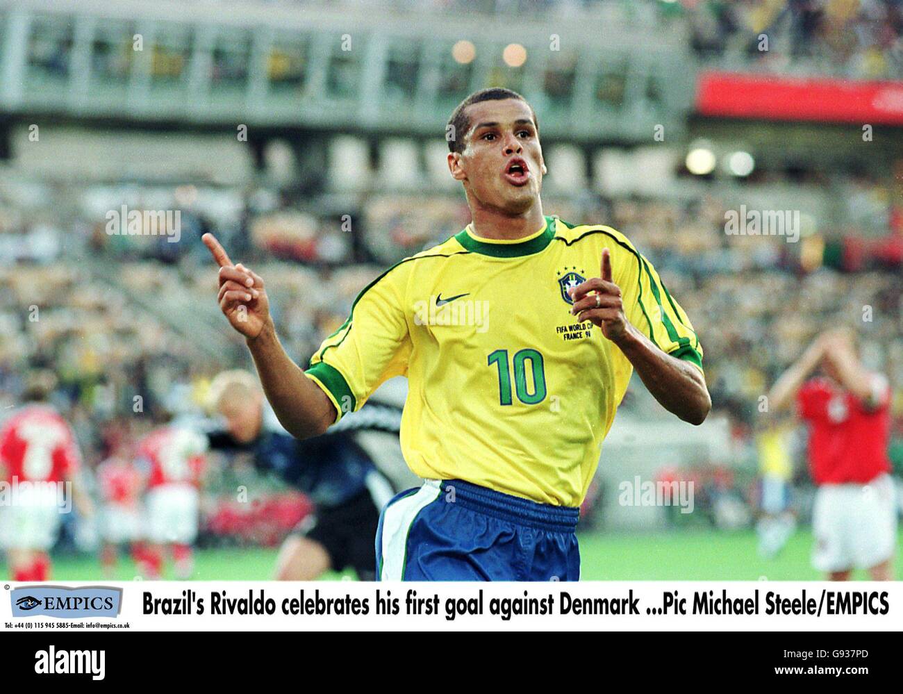 Rivaldo brazil hi-res stock photography and images - Page 3 - Alamy