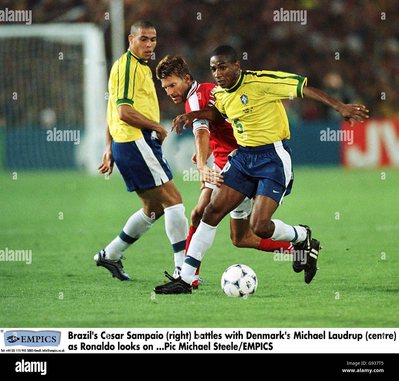 Soccer - World Cup France 98 - Quarter Final - Brazil v Denmark Stock Photo