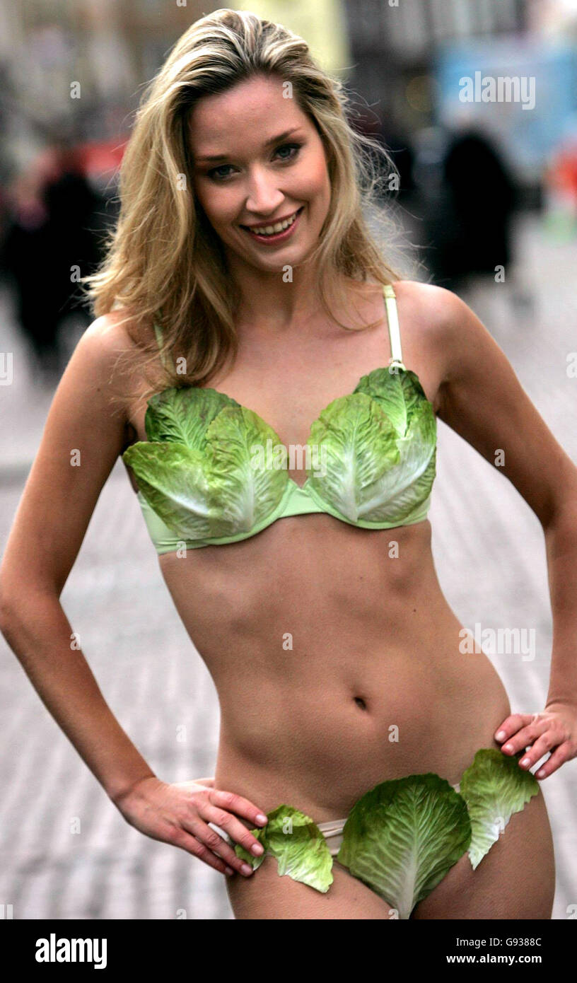 Miss United Kingdom Brooke Johnston, wearing a lettuce leaf bikini to  unveil PETA's new 'Turn Over a New Leaf:Try Vegetarian' campaign, at Covent  Garden, central London, Thursday 12 January 2006. PRESS ASSOCIATION