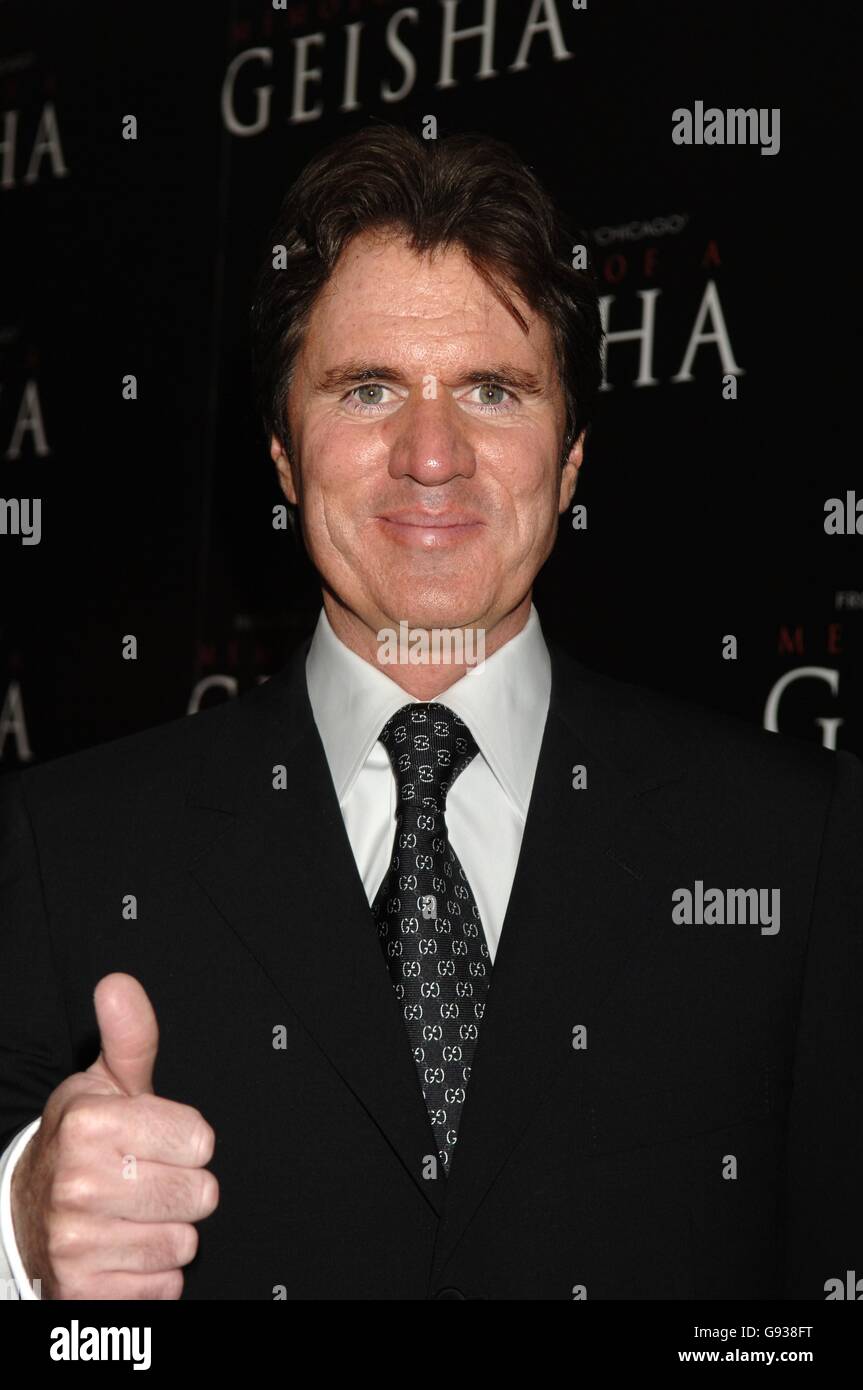 Director Rob Marshall arrives at the UK premiere of 'Memoirs Of A Geisha', from the Washington Mayfair Hotel, Curzon Street, central London, Wednesday 11 January 2006. PRESS ASSOCIATION Photo. Photo credit should read: Yui Mok/PA Stock Photo