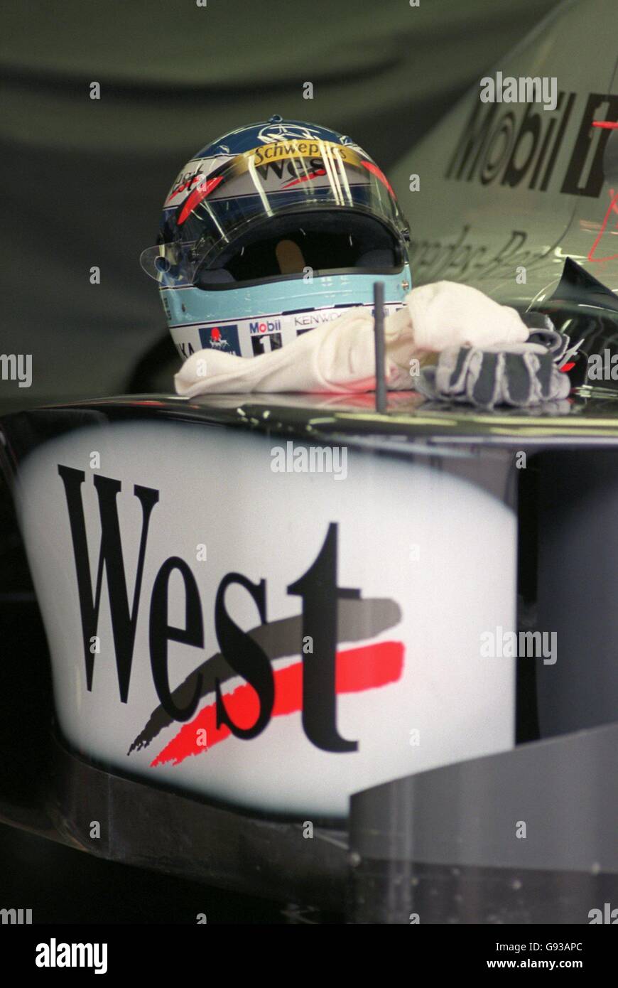 F1】Mika Hakkinen 1/2 Helmet Mika Hakkinen 1998 world champion