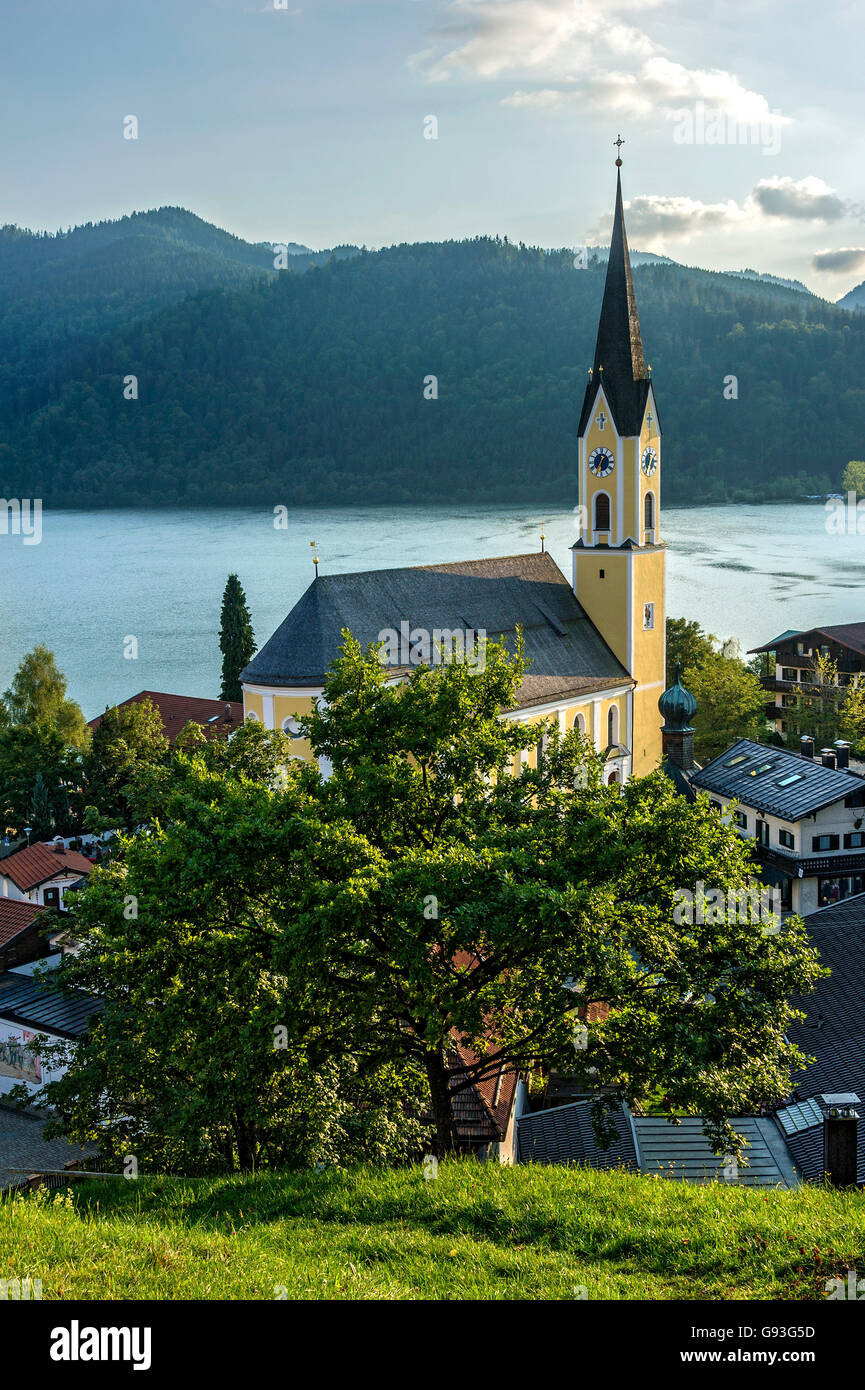 Church of St. Sixtus with view of the lake, Markt Schliersee, Schliersee mountains, Mangfall mountains, Bavarian Prealps Stock Photo