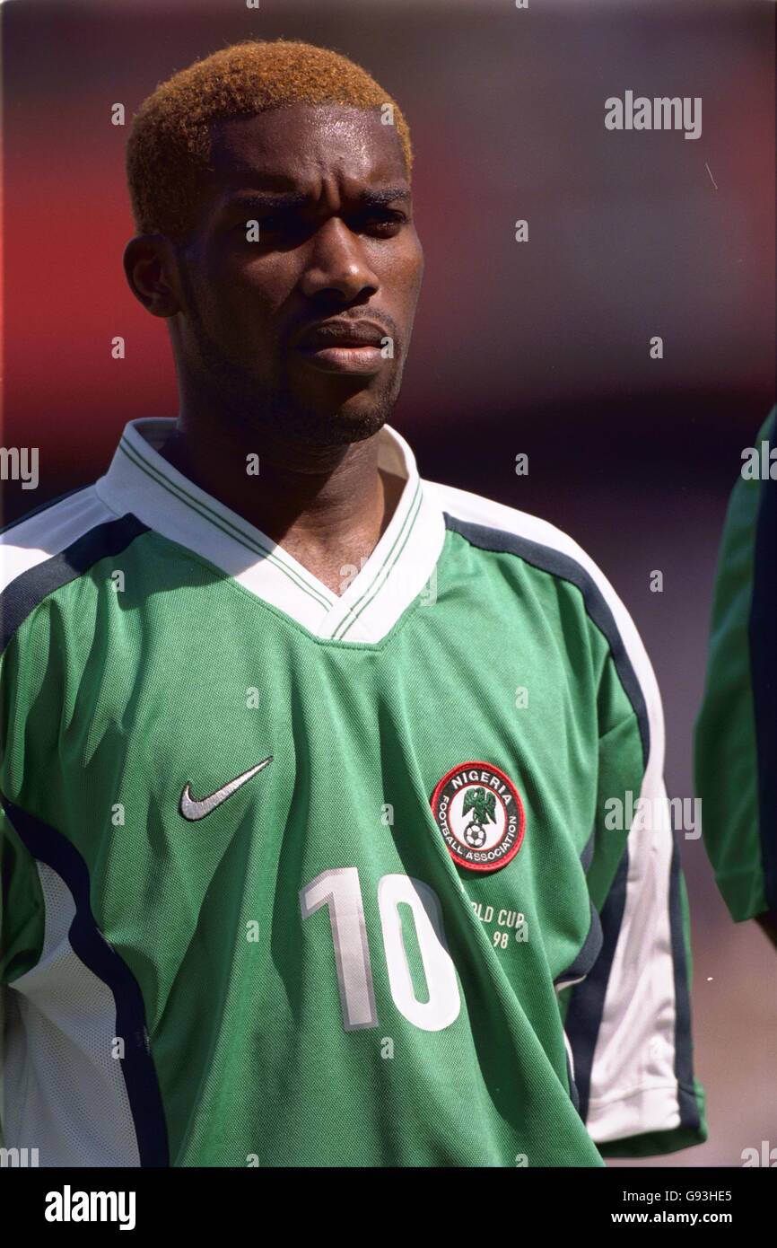Soccer World Cup France 98 Group D Nigeria V Bulgaria Jay Jay Okocha Nigeria Stock Photo Alamy Soccer World Cup France 98 Group D Nigeria V Bulgaria Jay Jay Okocha Nigeria Stock Photo Alamy