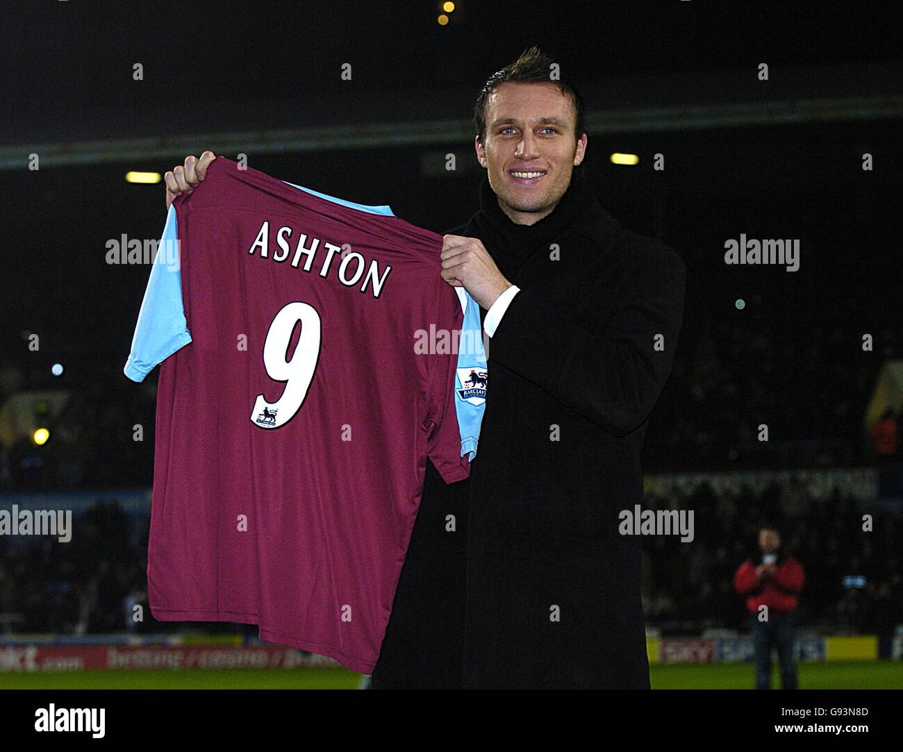 West ham uniteds new signing dean ashton hi-res stock photography and ...