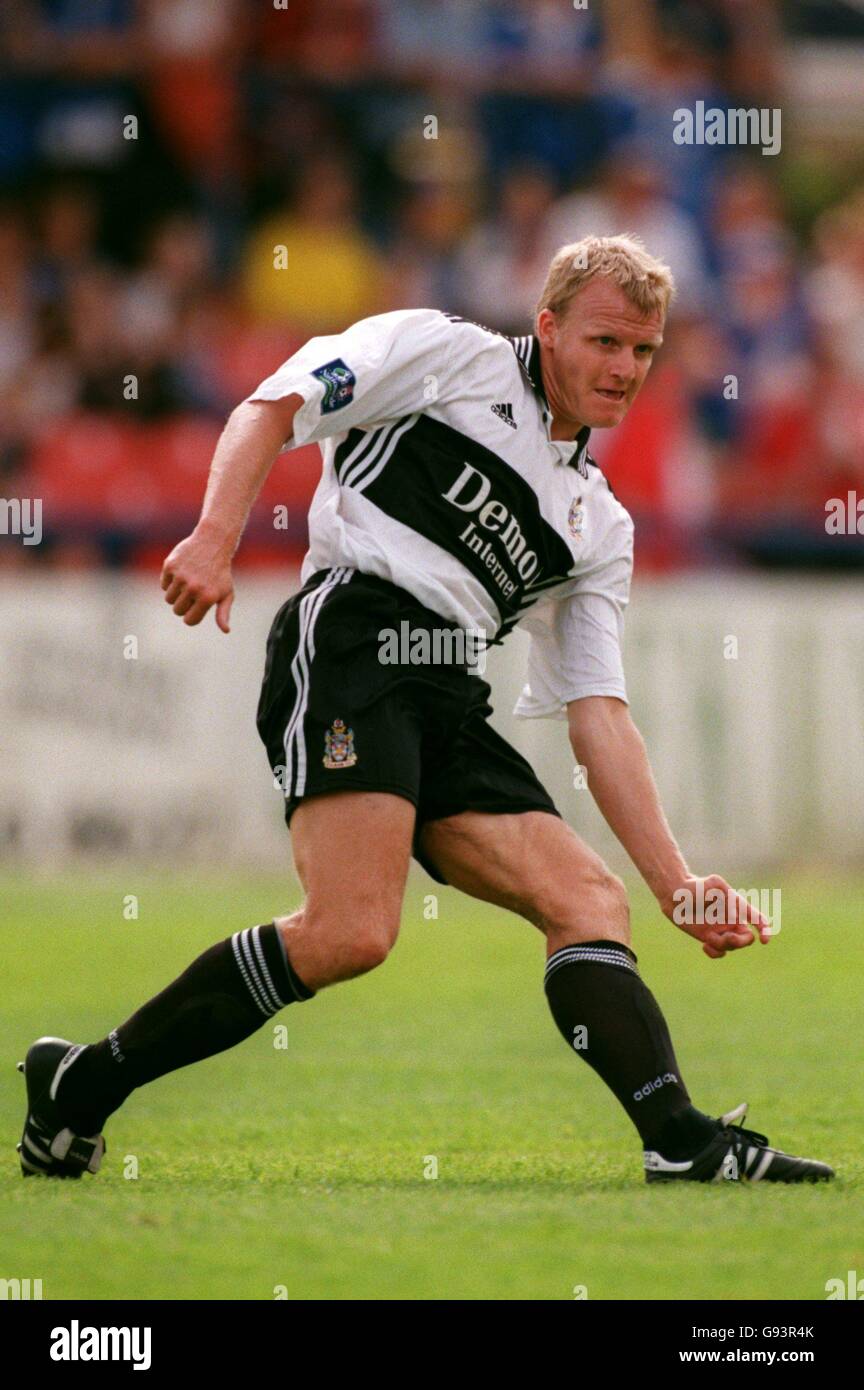 Soccer - Nationwide League Division Two - Macclesfield Town v Fulham. Simon Morgan, Fulham Stock Photo