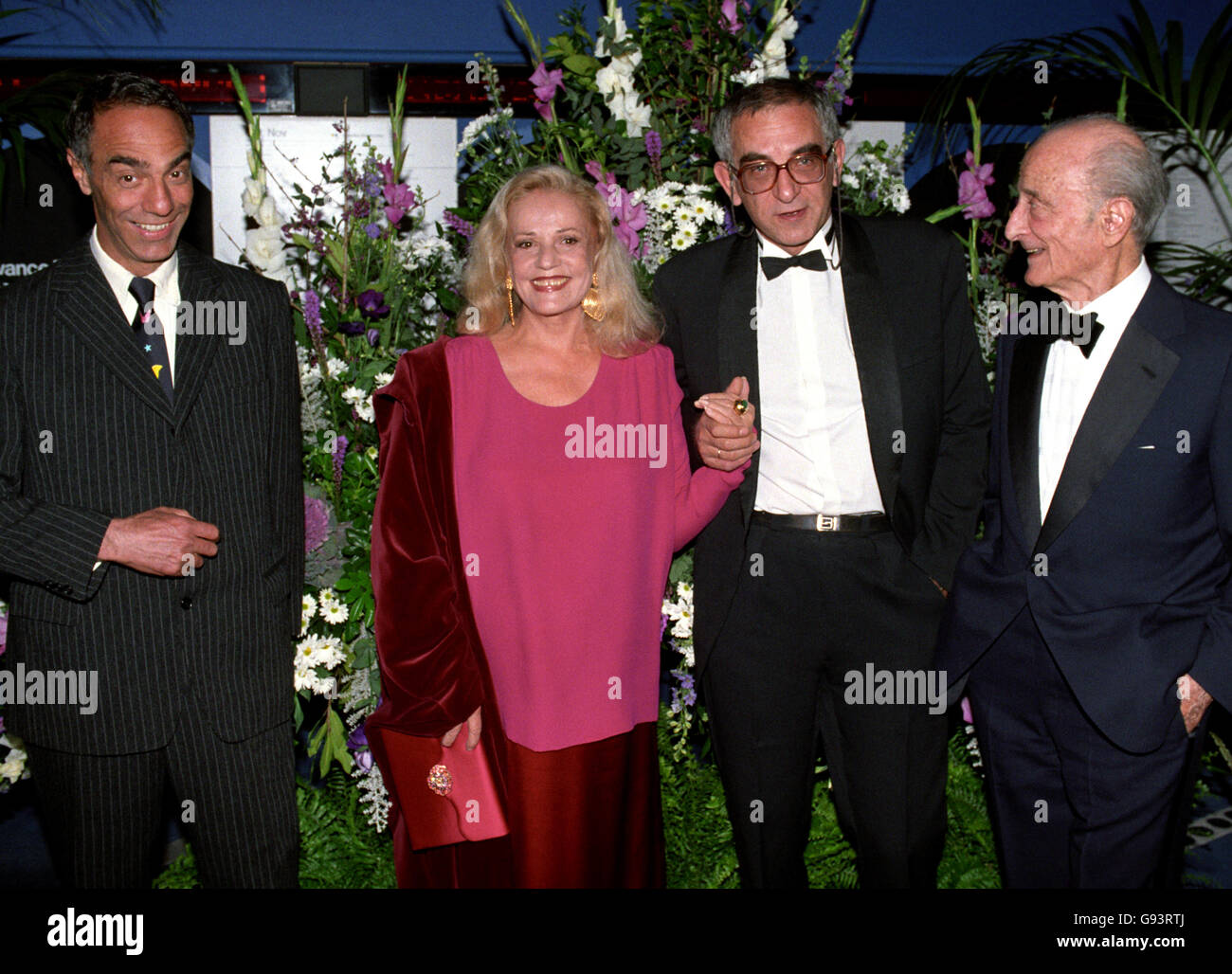 (L-R) Derek Jarman, Jeanne Moreau, Krzysztof Kieslowski and Fred Zinnemann received fellowship Awards. Stock Photo