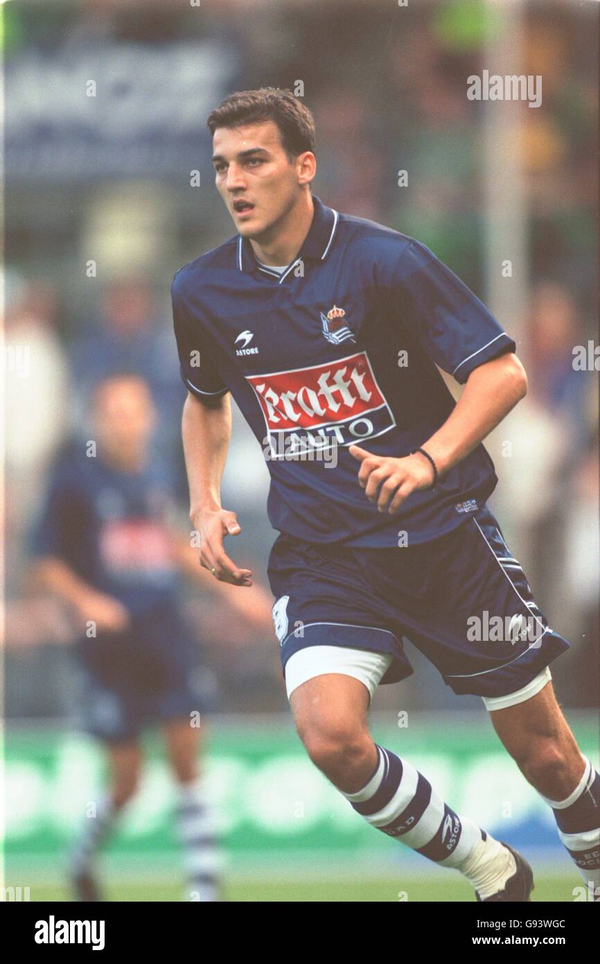 【てぃろ】レアル・ソシエダ 9番 Darko Kovačević Lサイズ Soccer - Friendly - Groningen v Real Sociedad. Real Sociedad's