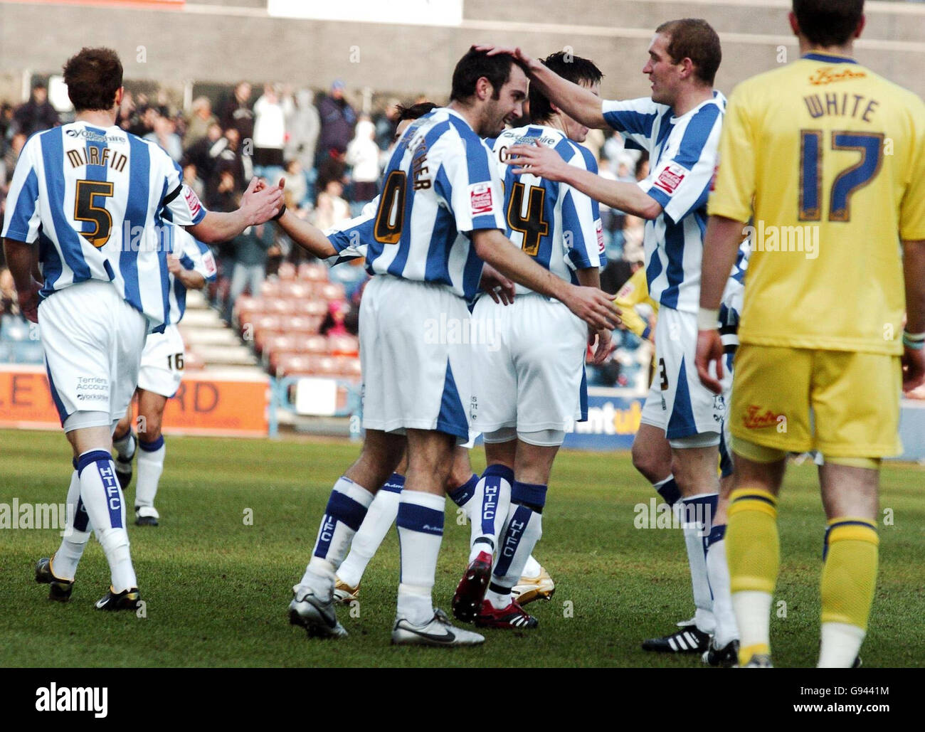 Huddersfield Town players celebrate after the first goal during the Coca-Cola League One match against Colchester at the Galpharm Stadium, Huddersfield, Saturday February 11, 2006. PRESS ASSOCIATION Photo. Photo credit should read: PA. NO UNOFFICIAL CLUB WEBSITE USE. Stock Photo