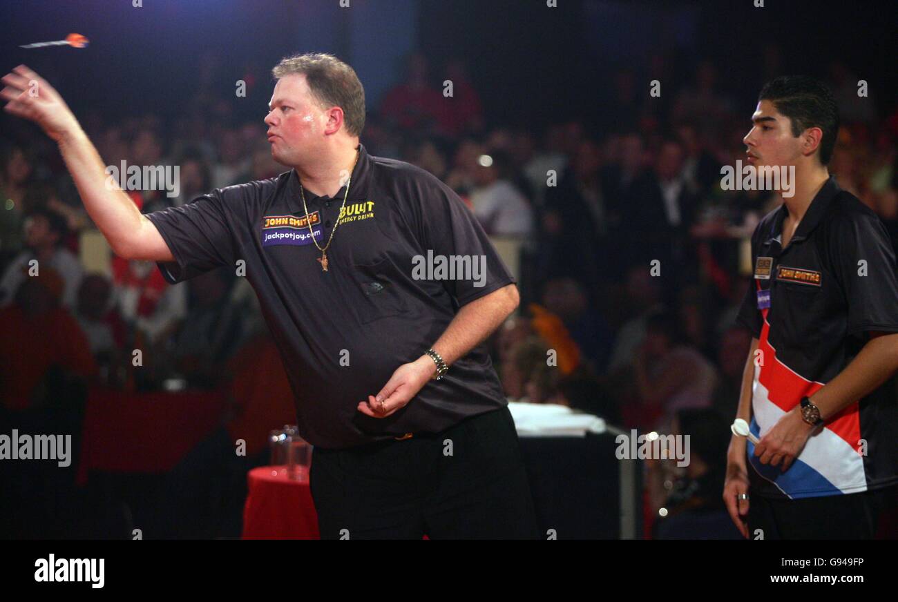 Darts Lakeside BDO World Professional Championship 2006 Raymond van