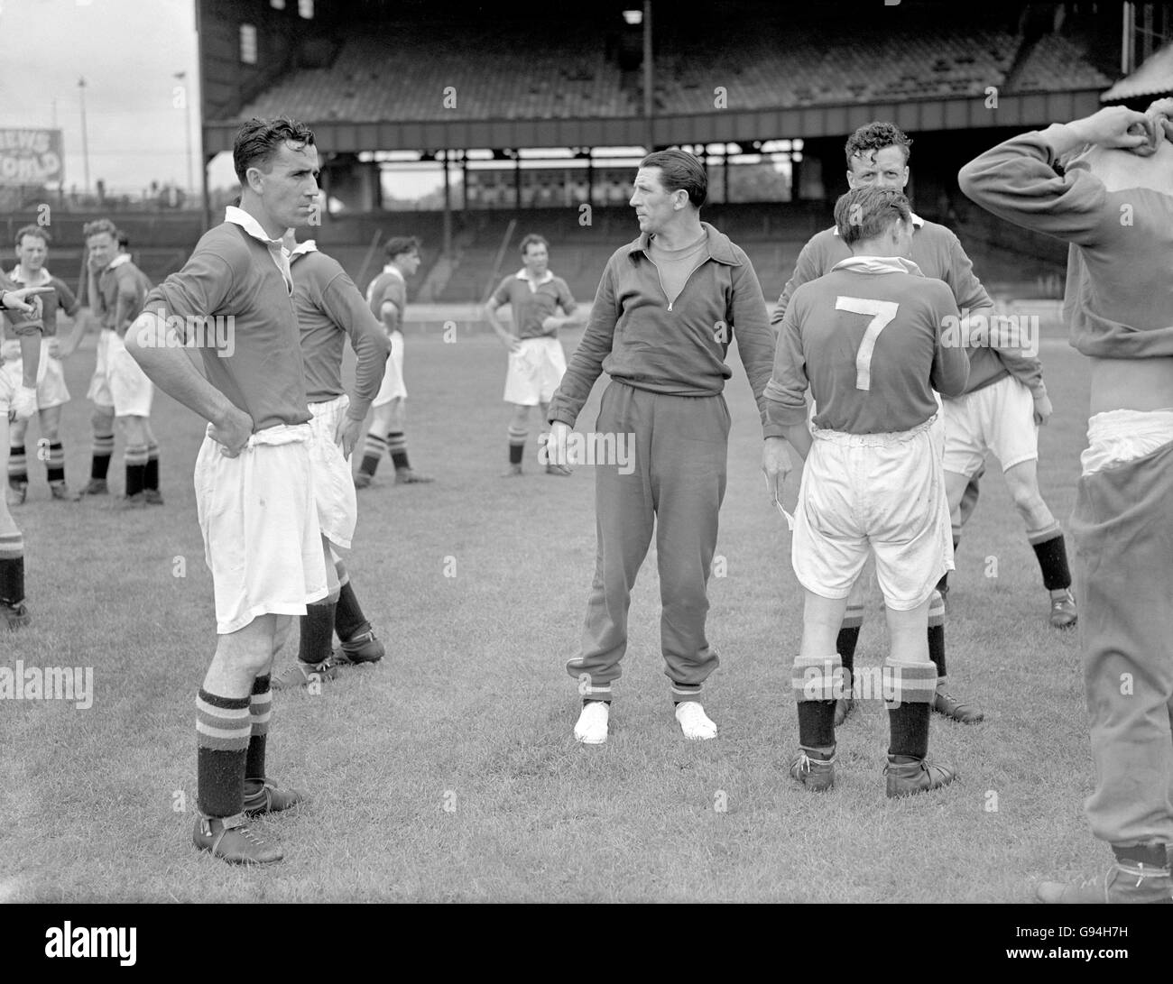 Soccer - Chelsea Practice Match - Red v Blue - Stamford Bridge. Chelsea manager Ted Drake (c) tries to even up the sides at half time Stock Photo