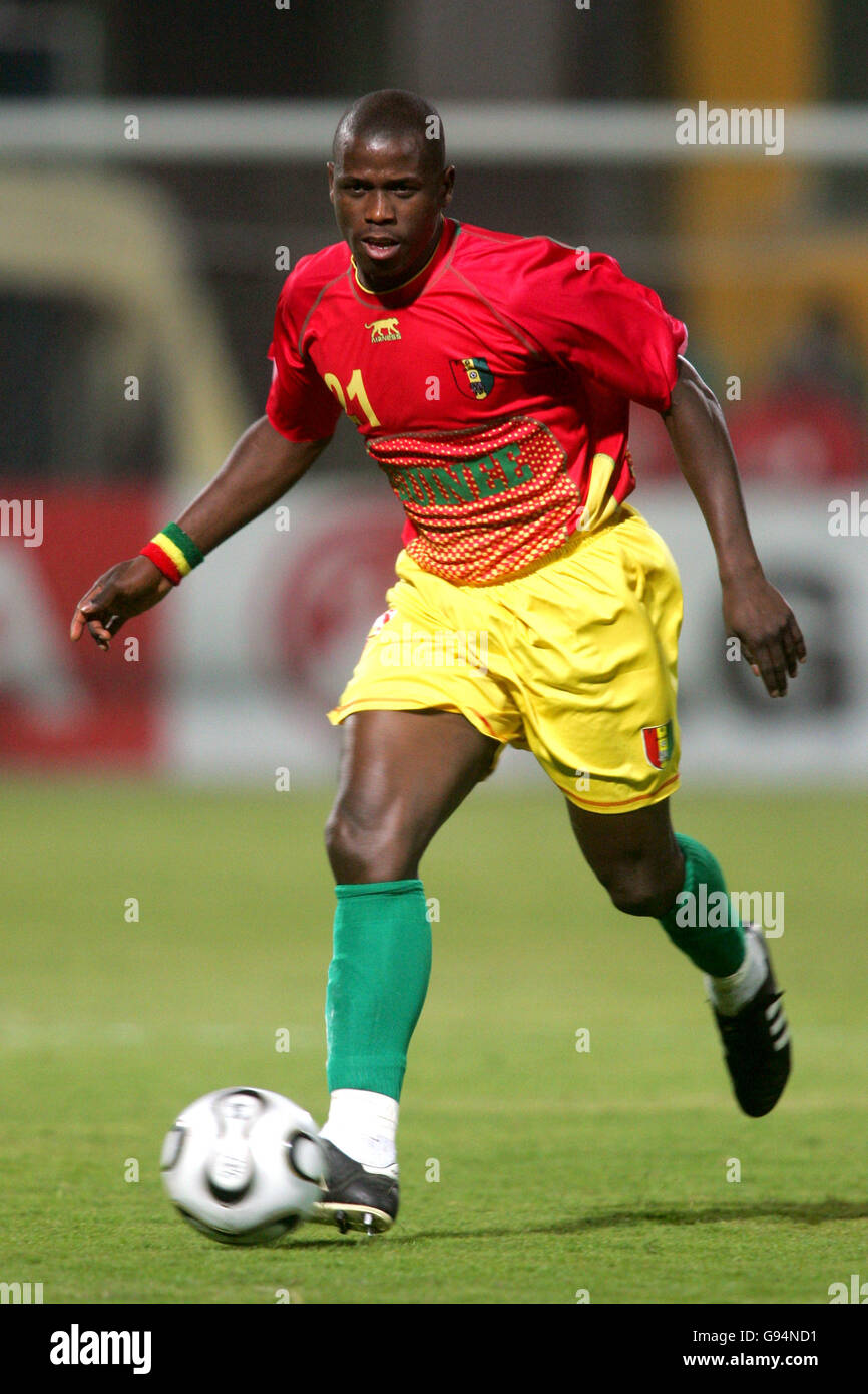 Soccer - African Cup of Nations 2006 - Group C - South Africa v Guinea - Harras El-Hedoud Stadium. Ibrahima Bangoura, Guinea Stock Photo