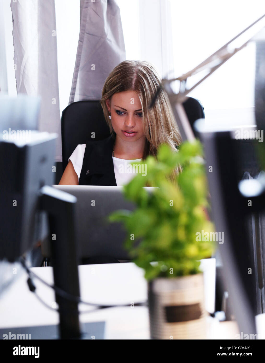 Corporate people hi-res stock photography and images - Alamy