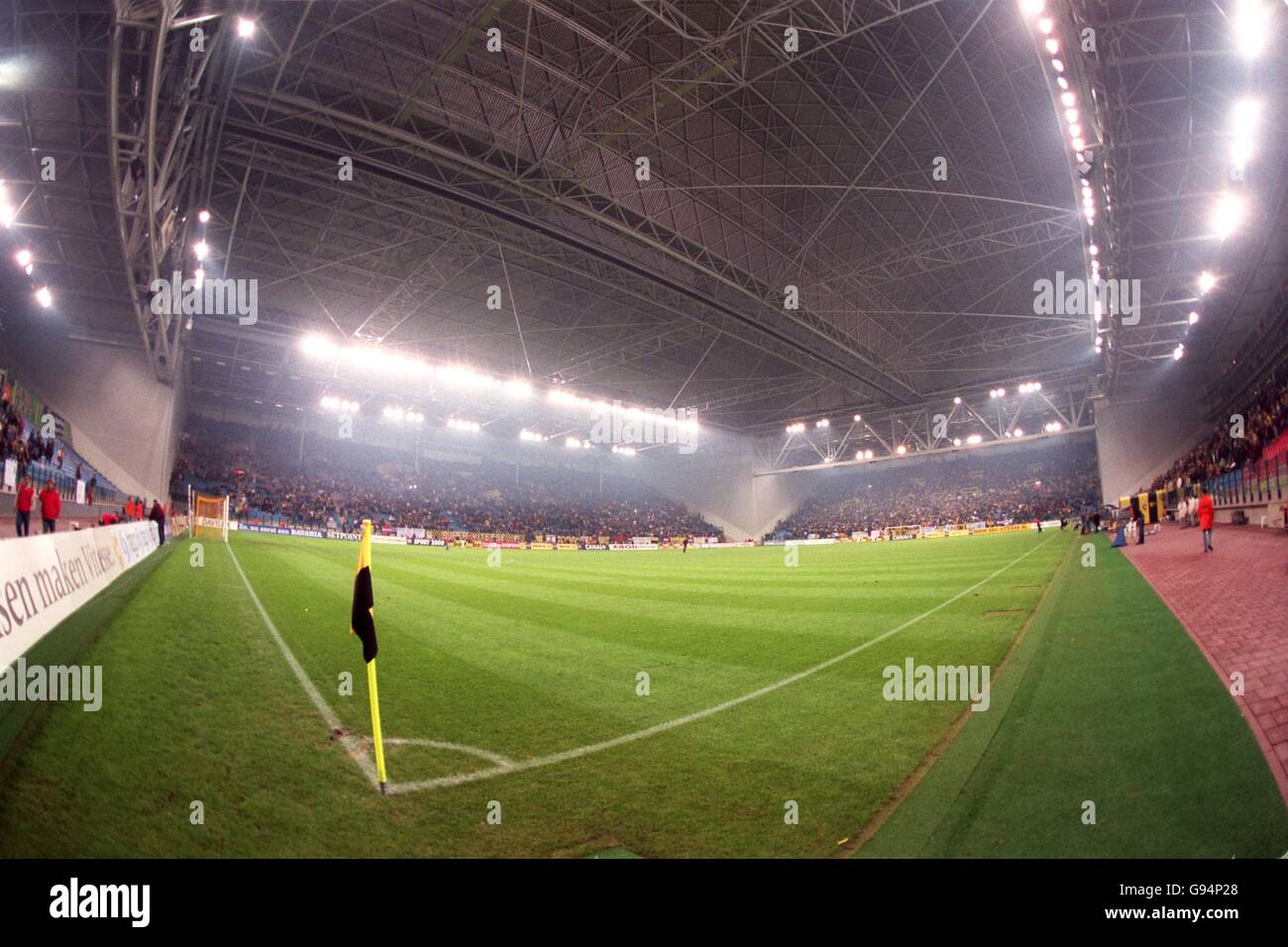 Soccer - UEFA Cup - Second Round First Leg - Vitesse Arnhem v Bordeaux Stock Photo