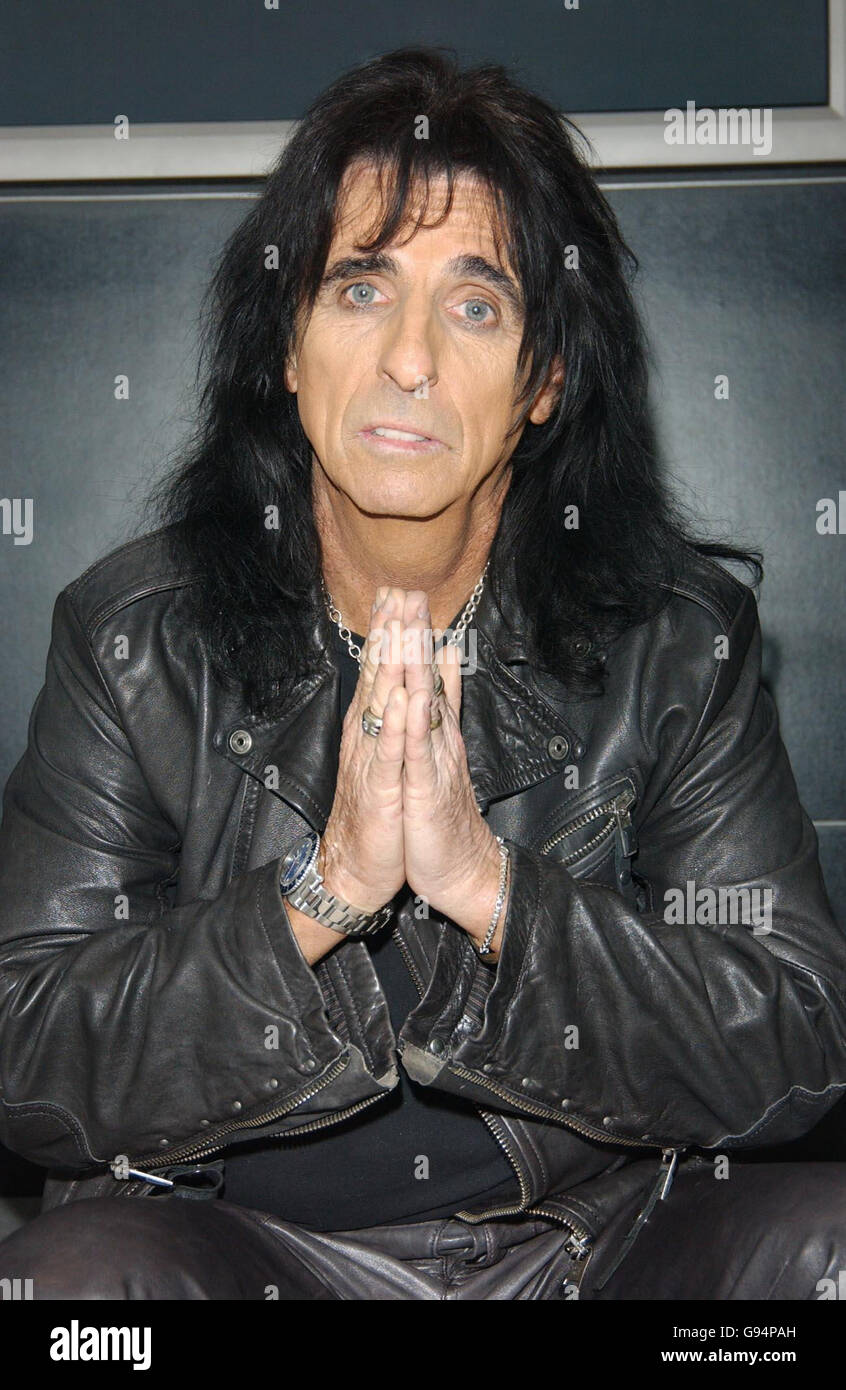 Alice Cooper during the recording of Graham Norton's 'The Bigger Picture' TV show, from the LWT studios, south London Stock Photo