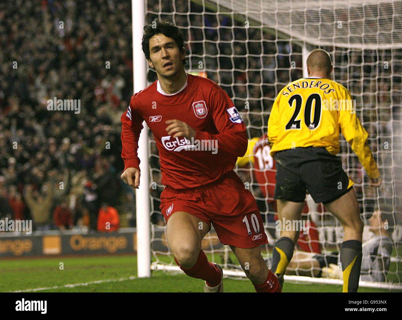 Liverpool's Luis Garcia (l) celebrates scoring the fourth goal Stock Photo  - Alamy