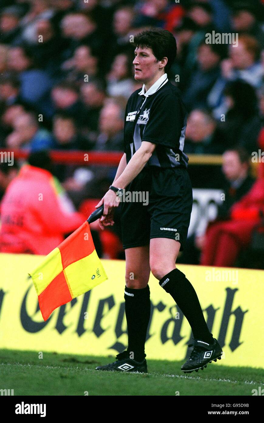 Referee wendy toms hi-res stock photography and images - Alamy