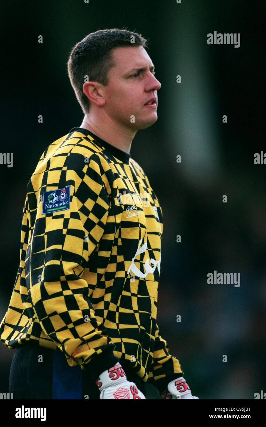 Vince bartram gillingham hires stock photography and images Alamy