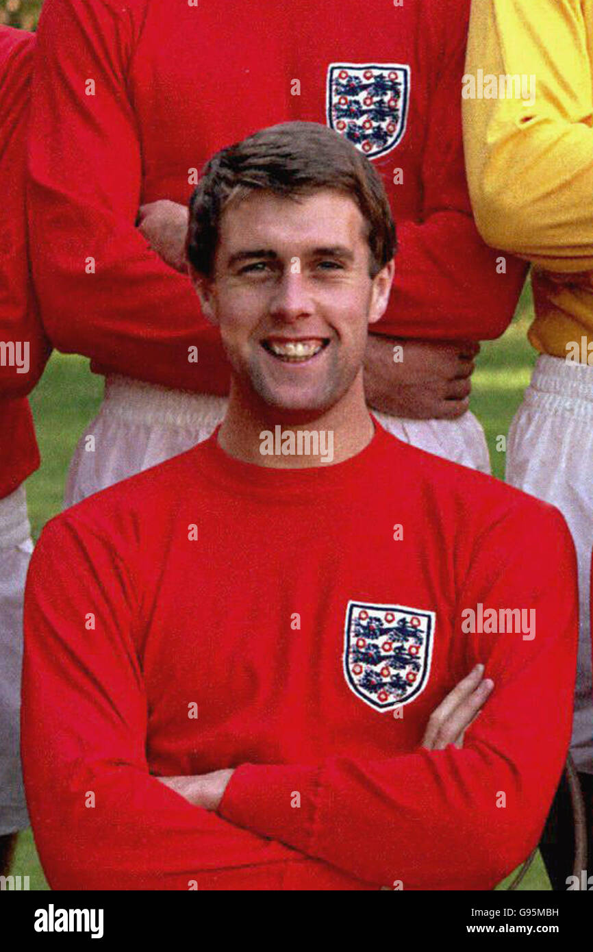 Soccer World Cup Winners 1966 England Team With World Cup Stock