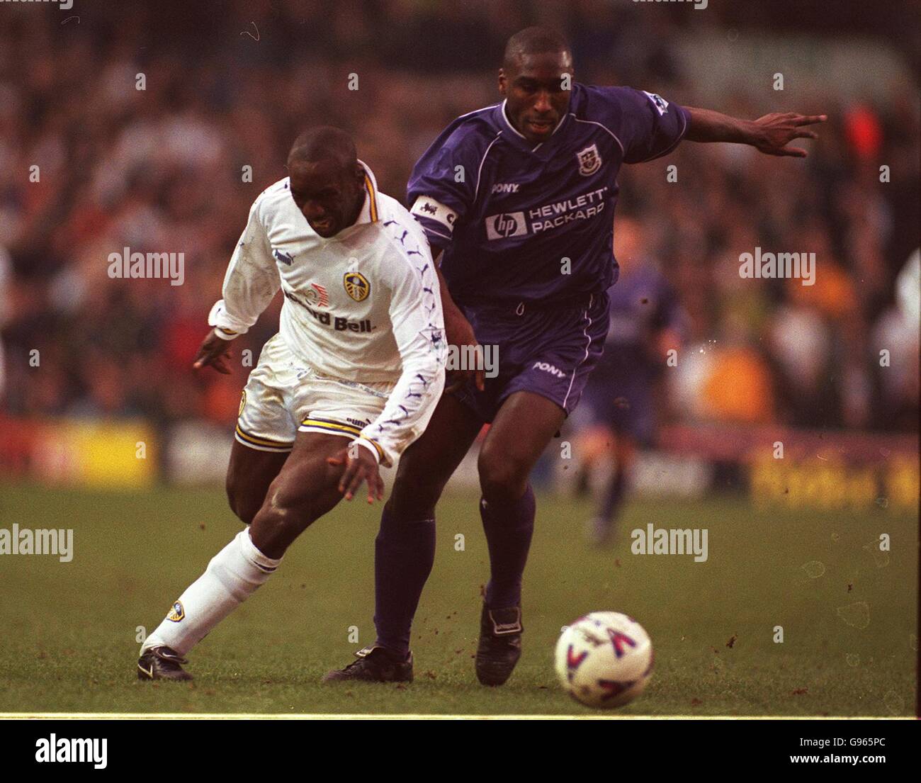 Football action sol campbell hi-res stock photography and images - Alamy