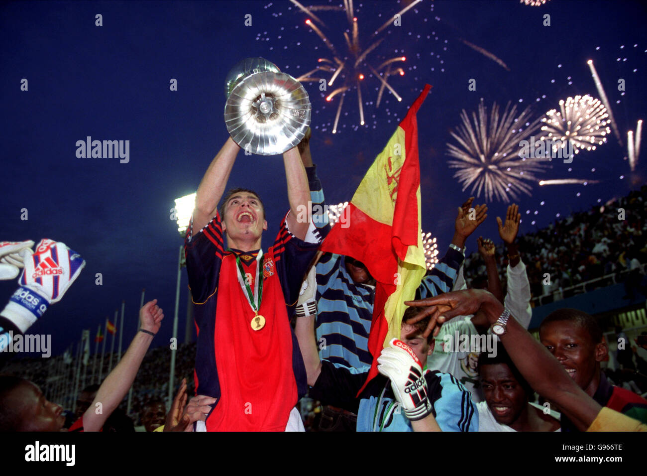 Spains gabri celebrates with the fifa world youth championships trophy