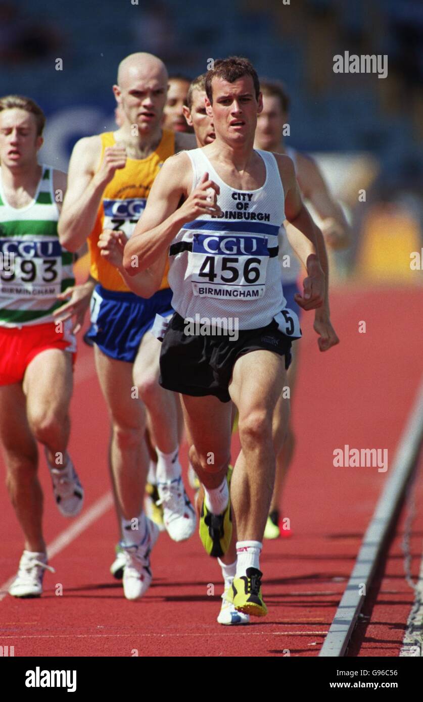 Athletics - AAA Championships and CGU World Championship Trials. Paul Walker leads the bunch in one of the men's 800m semi final Stock Photo