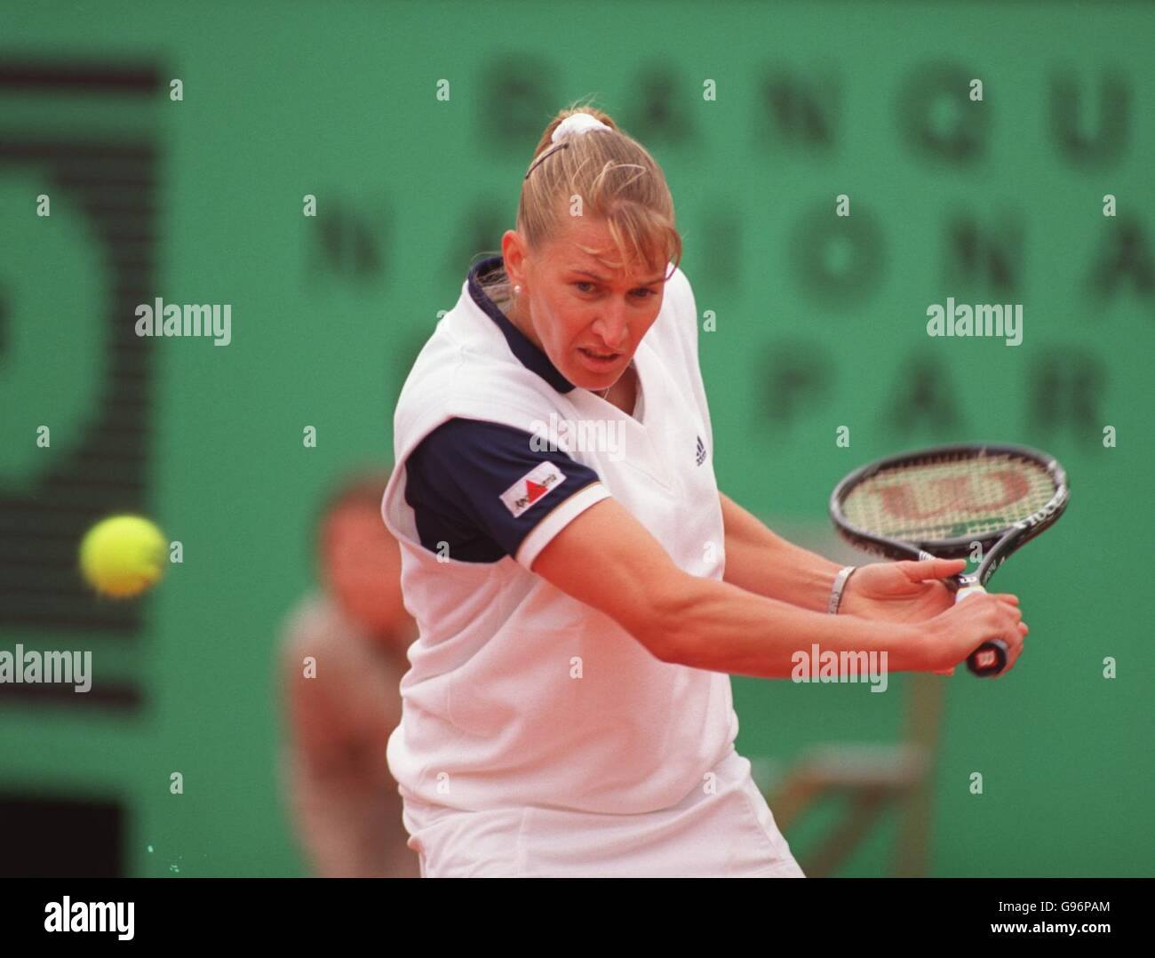 Tennis - French Open - Women's Singles - First Round - Steffi Graf v  Magdalena Maleeva Stock Photo - Alamy